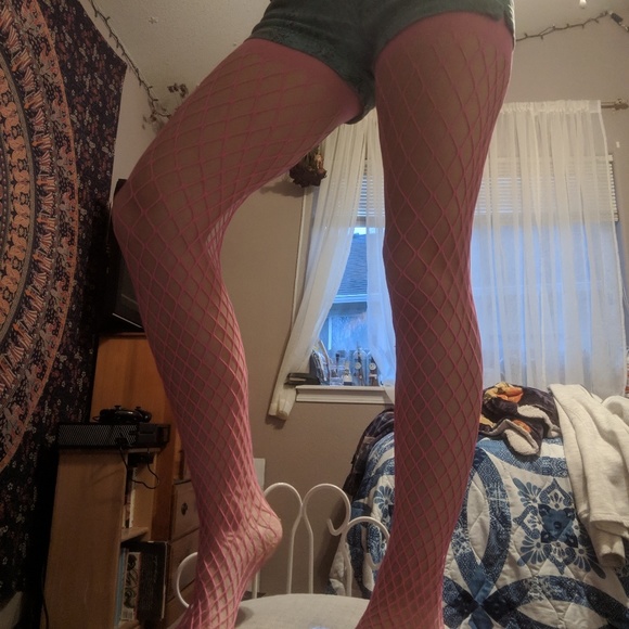 Pink Fishnet's - Picture 3 of 3